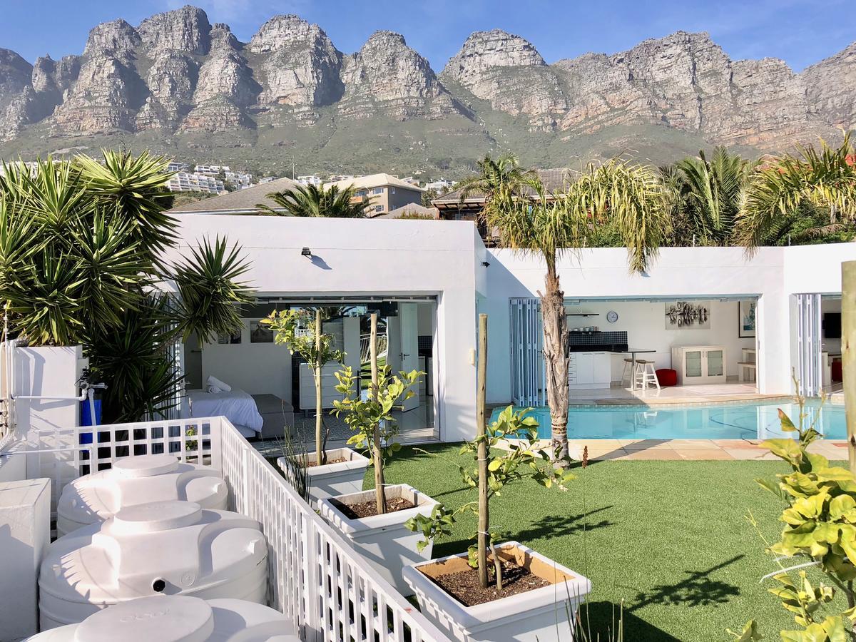 Funkey Villas Cape Town Exterior photo